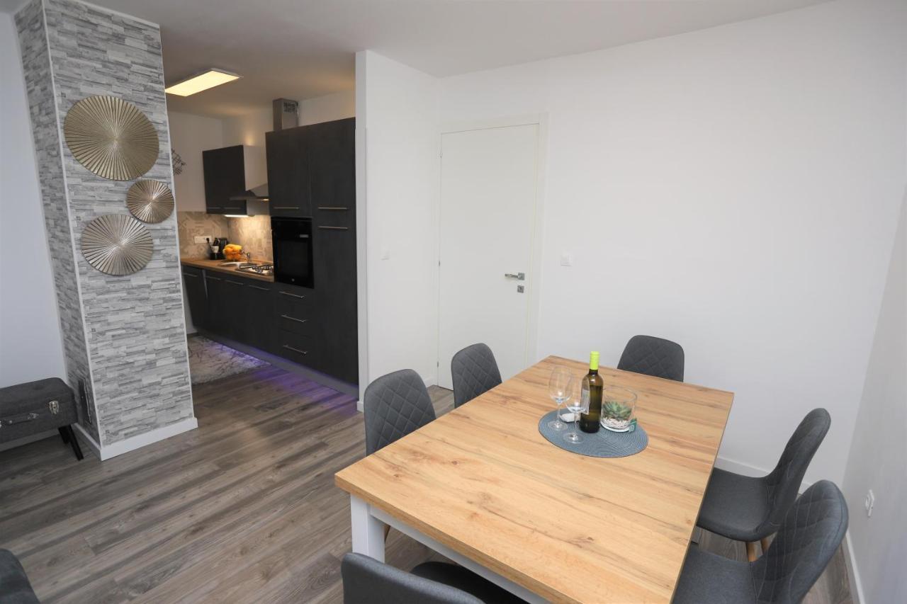 Apartman Perla Deluxe Poreč Exterior foto