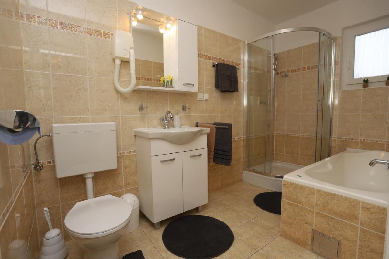 Apartman Perla Deluxe Poreč Exterior foto