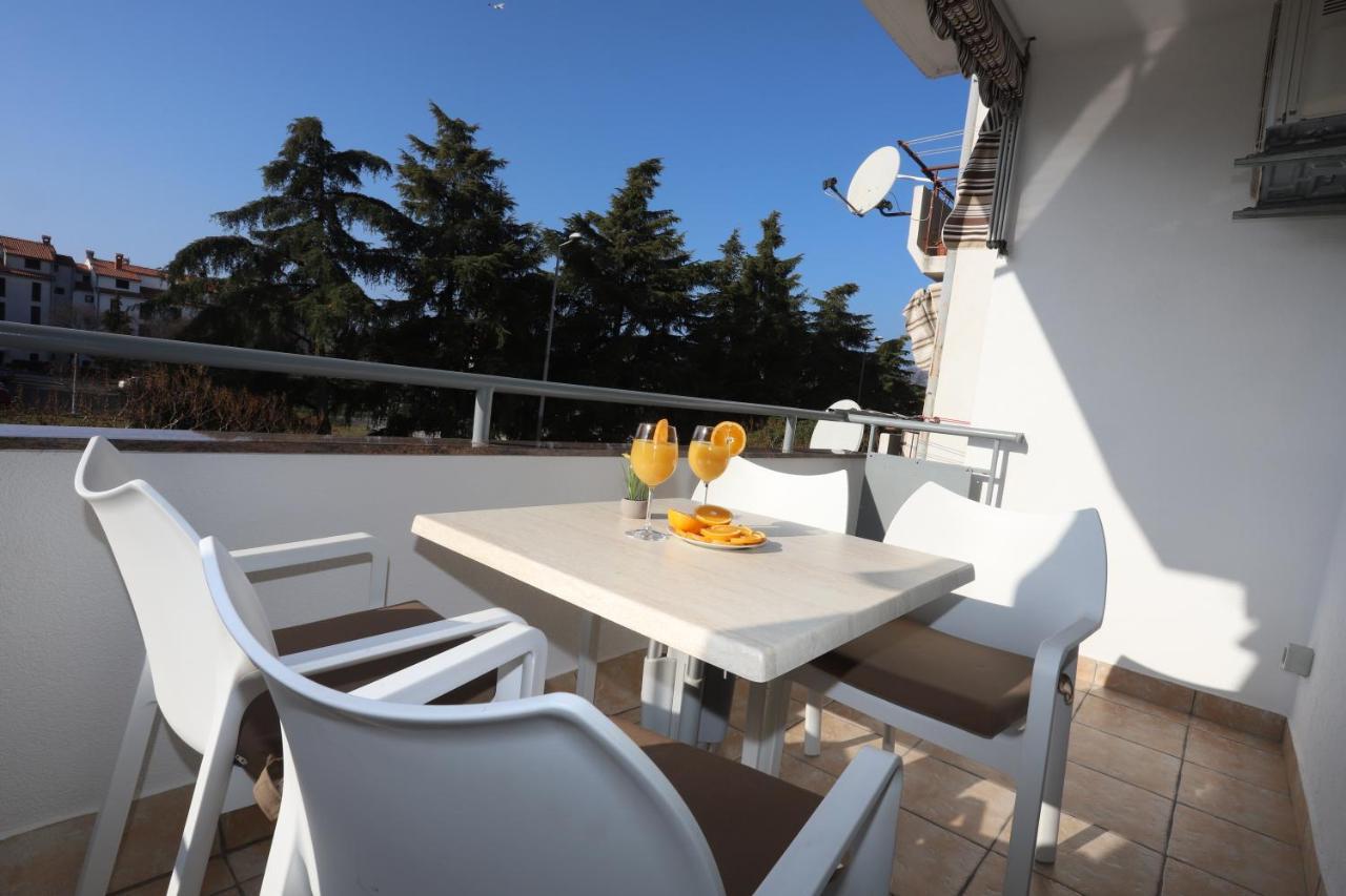 Apartman Perla Deluxe Poreč Exterior foto